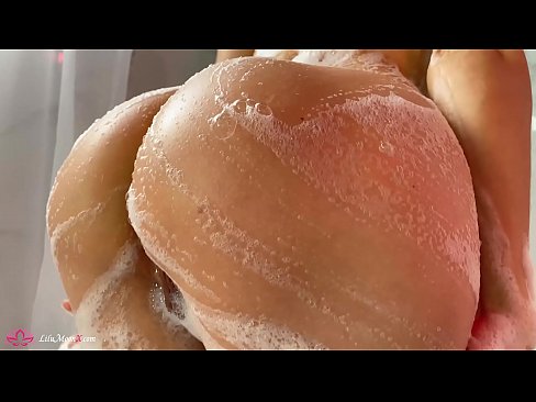 ❤️ Brunette dushda kuchli orgazm uchun vibrator bilan mushukni onanizm qiladi ️ seks da pornoda uz.dreamypassionatespotlight.ru